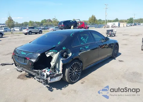 2022 Mercedes-Benz S 580 4Matic from USA, damaged, VIN W1K6G7GB5NA152580